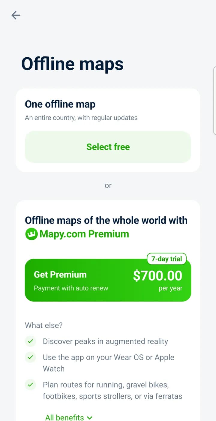 Mapy 的離線地圖頁，上方是免費的一個國家，下方是 Premium 一年 700 元
