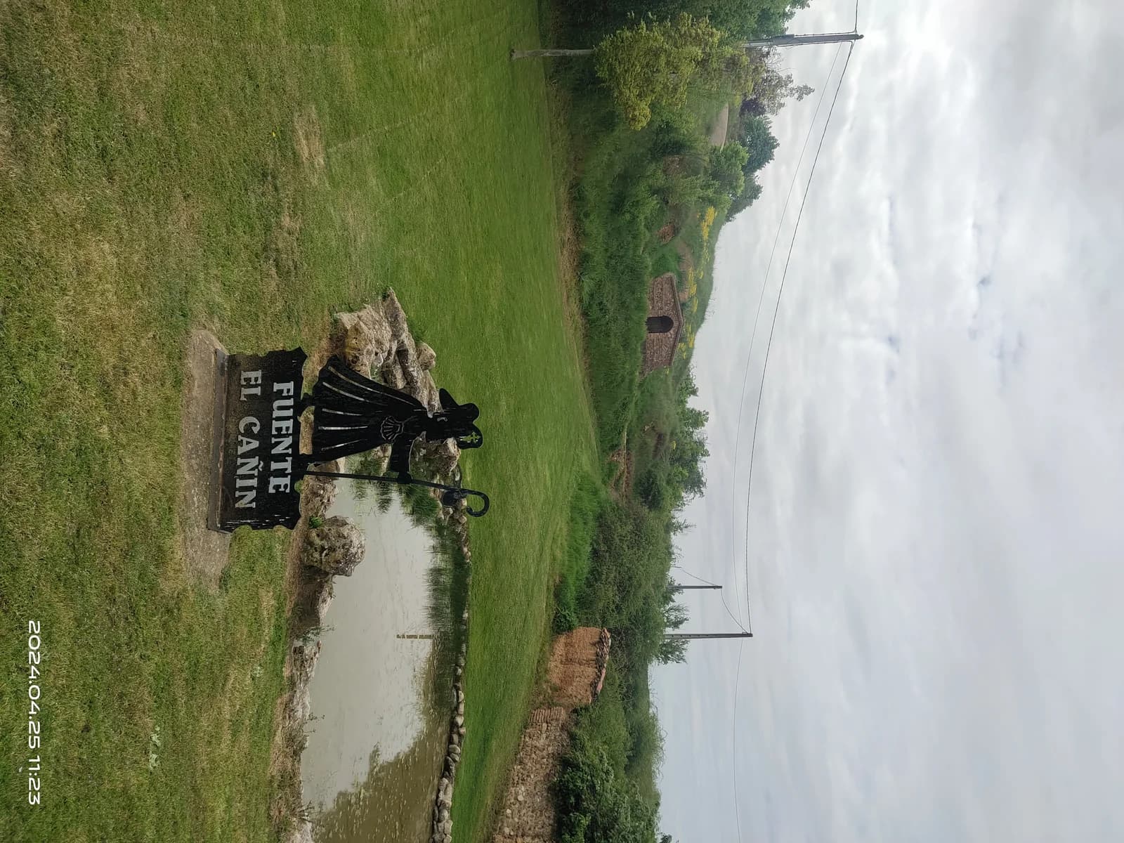 奧斯皮塔爾德奧爾維戈 - 朝聖者雕像噴泉 Fuente El Cañín