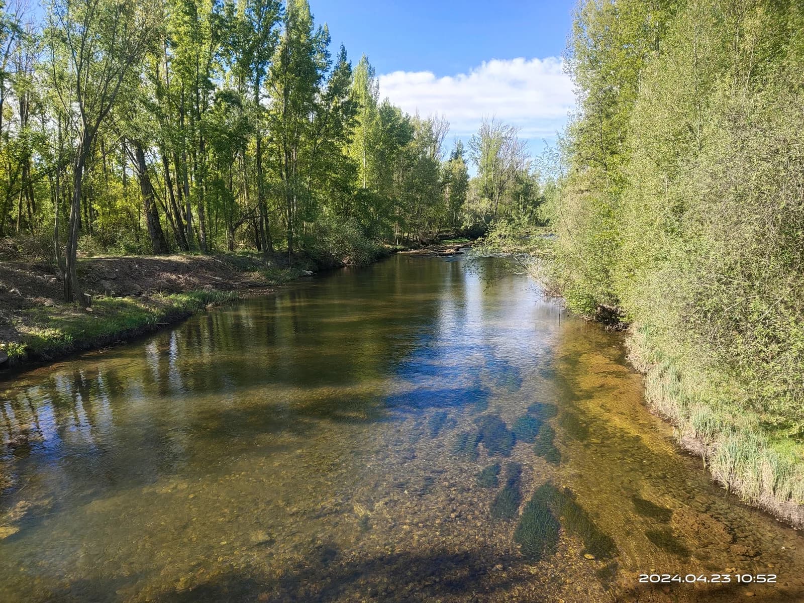 清澈的埃斯拉河 Río Esla