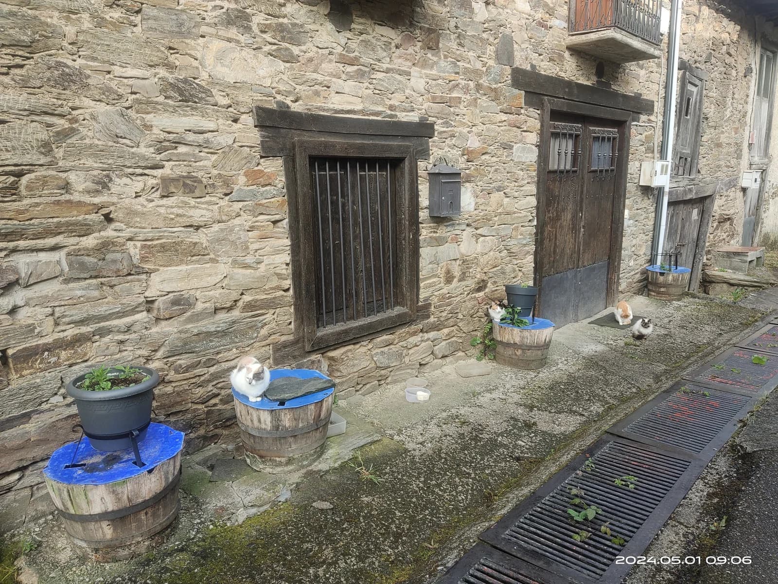 比耶爾索自由鎮傳統石街